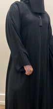 Load image into Gallery viewer, Madinah Abaya